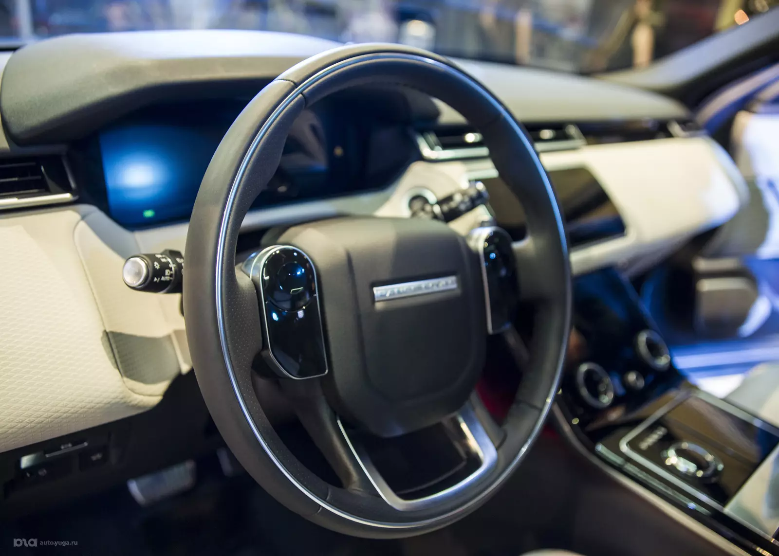 Салон Range Rover Velar