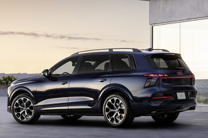 Audi Q9  &copy;&nbsp;Фото пресс-служба бренда