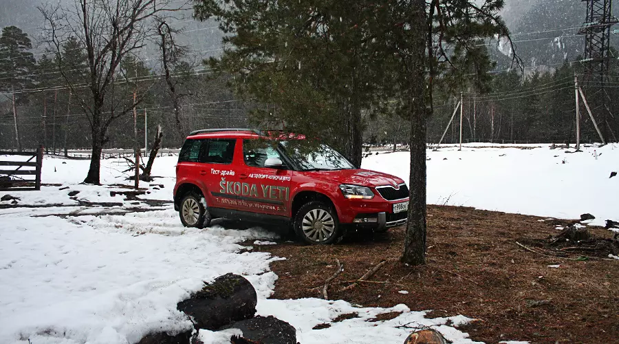 Skoda Yeti в горах Кавказа &copy;&nbsp;Фото ЮГА.ру