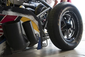 Самые быстрые машины России в столице Чечни &copy;&nbsp;Фото Евгения Мельченко, Юга.ру