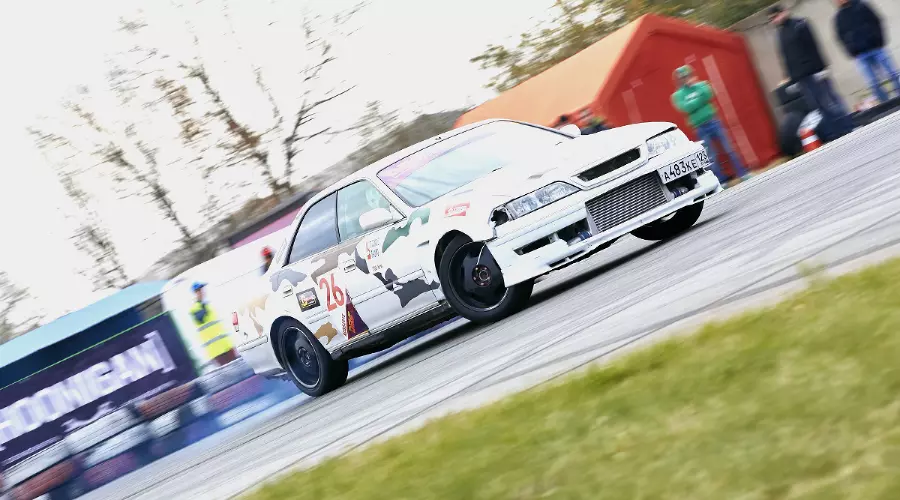 Итоги пятого этапа чемпионата Drift Battle Series 2015 (Фото: Антон Гурьев) © Фото ЮГА.ру Итоги пятого этапа чемпионата Drift Battle Series 2015 (Фото: Антон Гурьев) © Фото ЮГА.ру