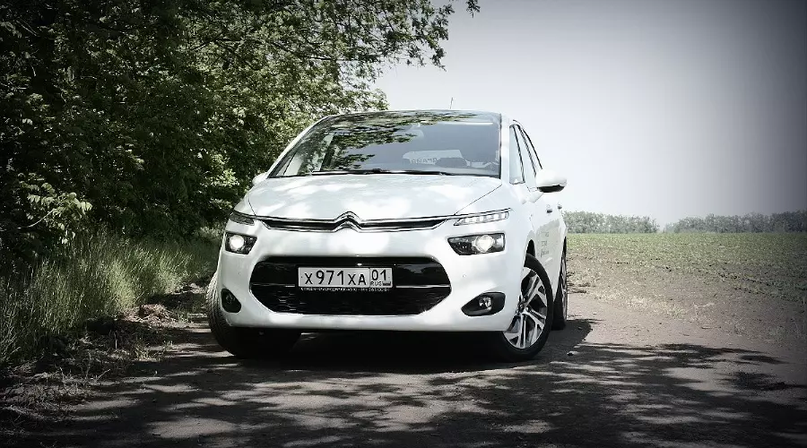 Новый Citroen C4 Picasso. Семейный комфорт по-французски &copy;&nbsp;Фото ЮГА.ру