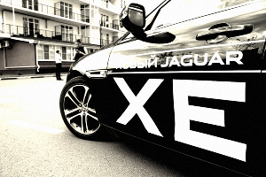 Jaguar XE. Компактный британский кот с резвым нравом © Фото ЮГА.ру