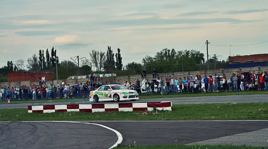 Первый этап чемпионата "Drift Battle Series" в Усть-Лабинске &copy;&nbsp;Фото ЮГА.ру