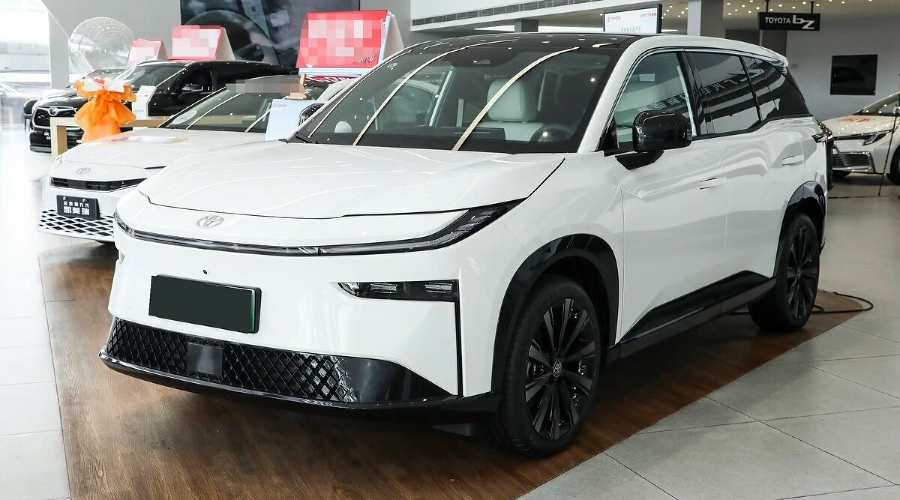 Toyota bZ3X &copy;&nbsp;Фото: Автостарс