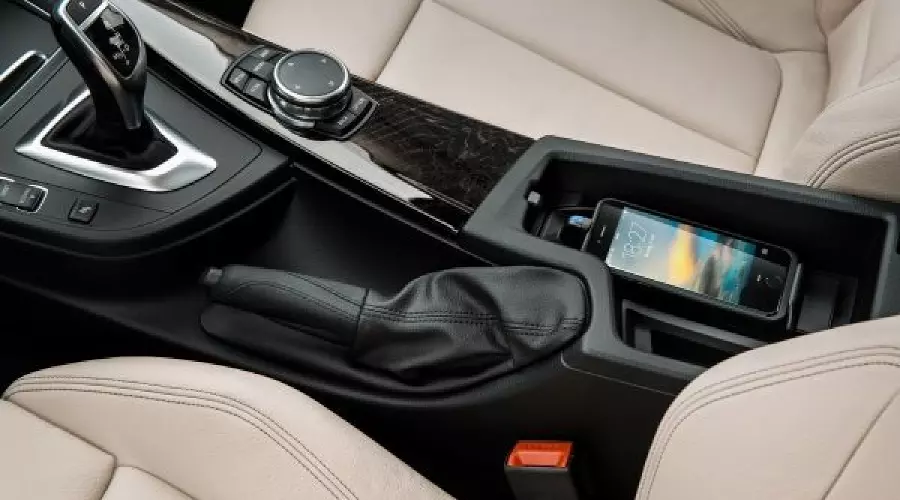Новый BMW 3-Series Gran Turismo 2016 © Фото ЮГА.ру Новый BMW 3-Series Gran Turismo 2016 © Фото ЮГА.ру
