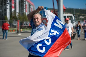 Квалификационные заезды на "Формуле-1" в Сочи &copy;&nbsp;Нина Зотина, ЮГА.ру