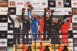 Чемпионат России по дрэг-рейсингу финишировал в Грозном &copy;&nbsp;Фото ЮГА.ру