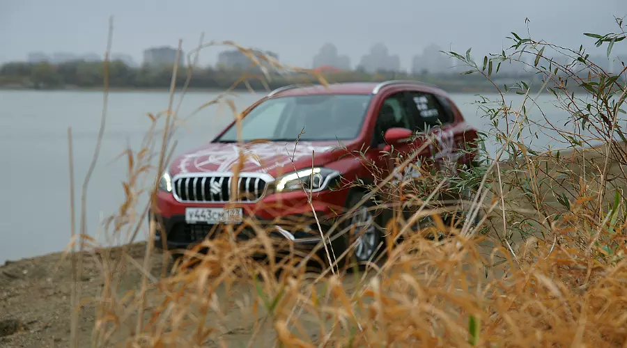 Тест-драйв Suzuki SX4. Обновленный вариант 2016 – 2017 года &copy;&nbsp;Фото ЮГА.ру