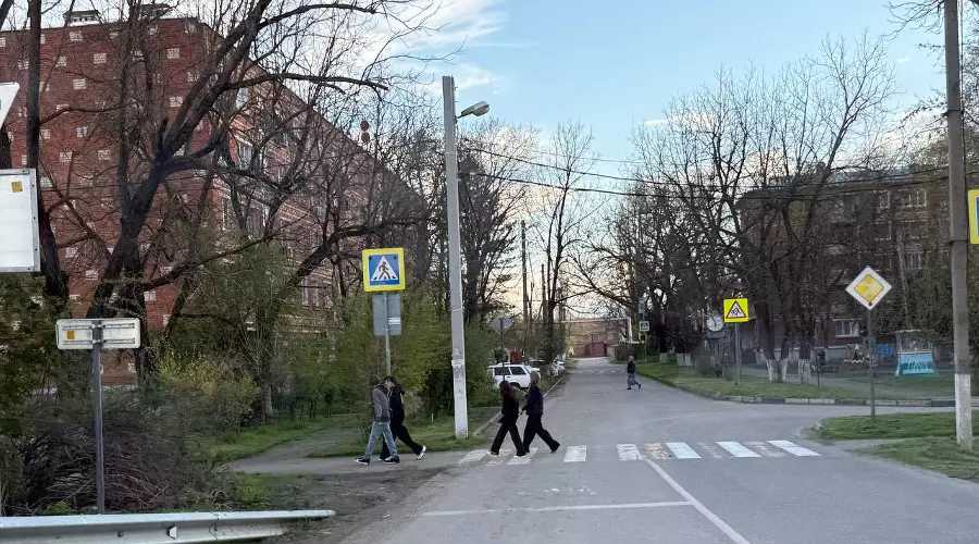 пешеход &copy;&nbsp;Фото ЮГА.ру