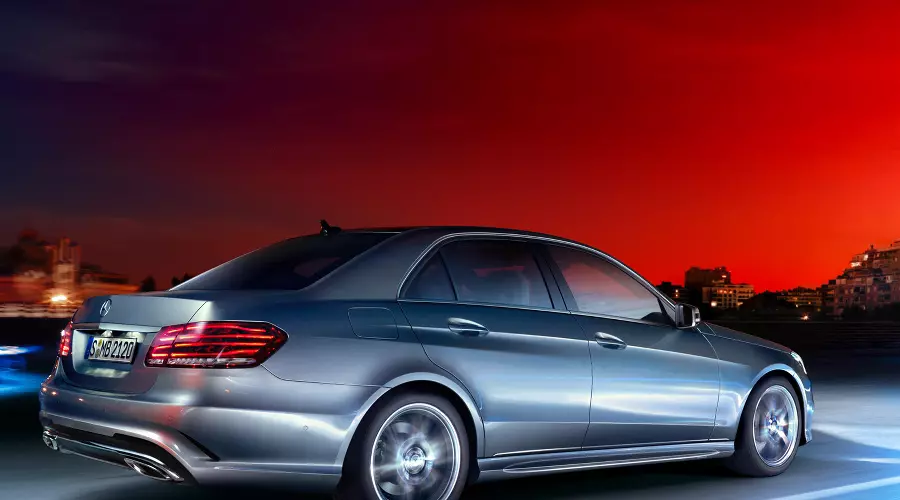 Новый Mercedes-Benz E-Class &copy;&nbsp;Фото ЮГА.ру