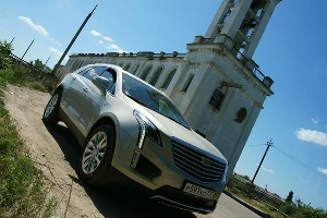 Cadillac XT5. Не Escalade, но ростом вышел &copy;&nbsp;Фото Евгения Мельченко, Юга.ру
