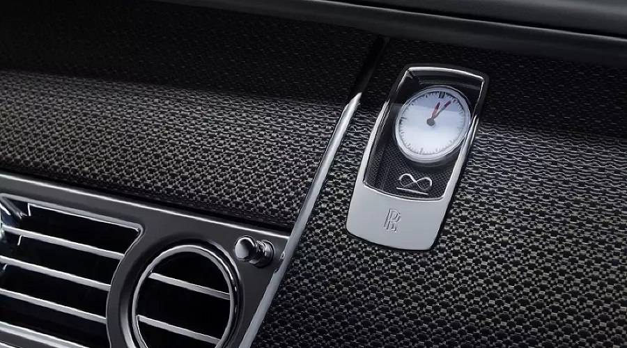 Серия Black Bage: "Темная сторона" классического Rolls-Royce &copy;&nbsp;Фото ЮГА.ру