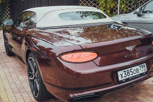Bentley Continental GT Convertible W12 &copy;&nbsp;Фото Евгения Мельченко, Юга.ру