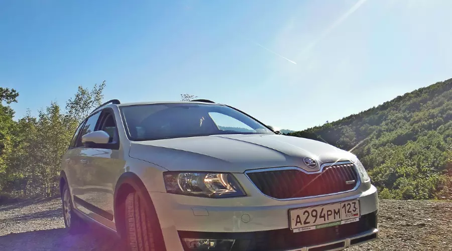 Тест-драйв новой Skoda Octavia Scout &copy;&nbsp;Фото ЮГА.ру