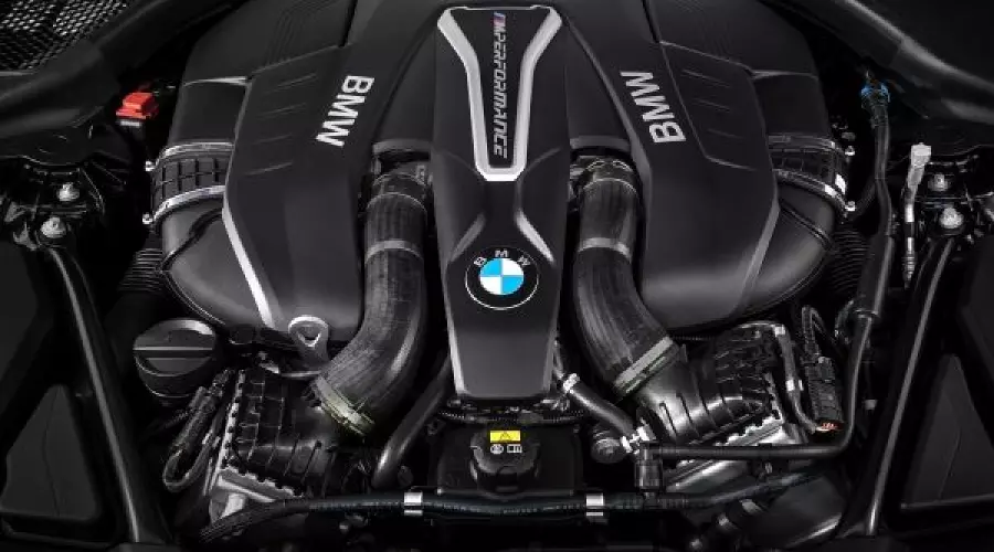 BMW представил новую версию «пятерки» M Performance &copy;&nbsp;Фото ЮГА.ру