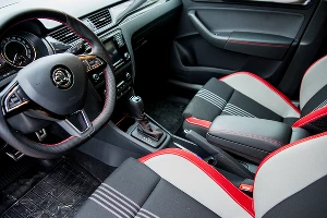 Skoda попала #точновяблочко &copy;&nbsp;Фото Евгения Мельченко, Юга.ру