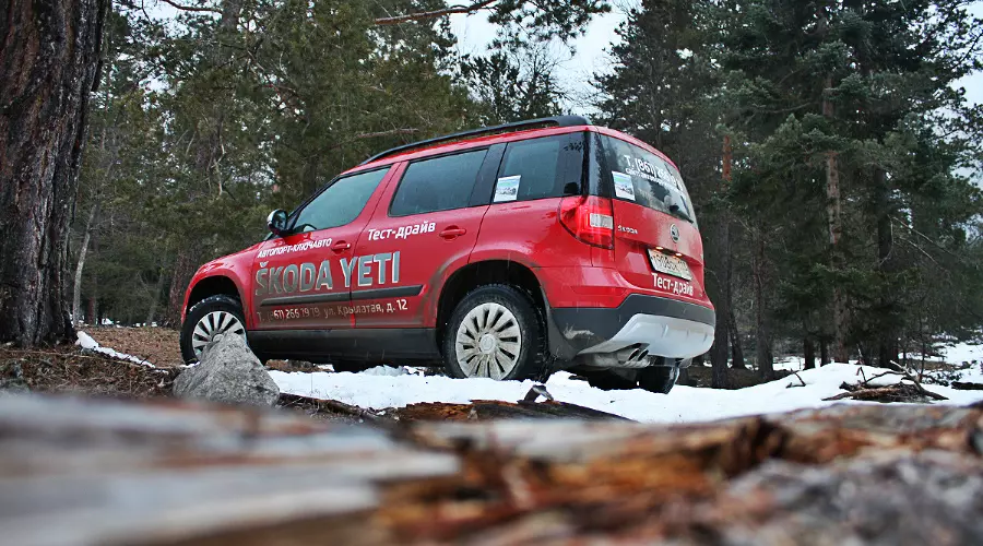Skoda Yeti в горах Кавказа &copy;&nbsp;Фото ЮГА.ру