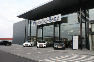 В Краснодаре открылся новый автосалон Mercedes-Benz компании КЛЮЧАВТО © Фото ЮГА.ру