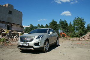 Cadillac XT5. Не Escalade, но ростом вышел © Фото Евгения Мельченко, Юга.ру