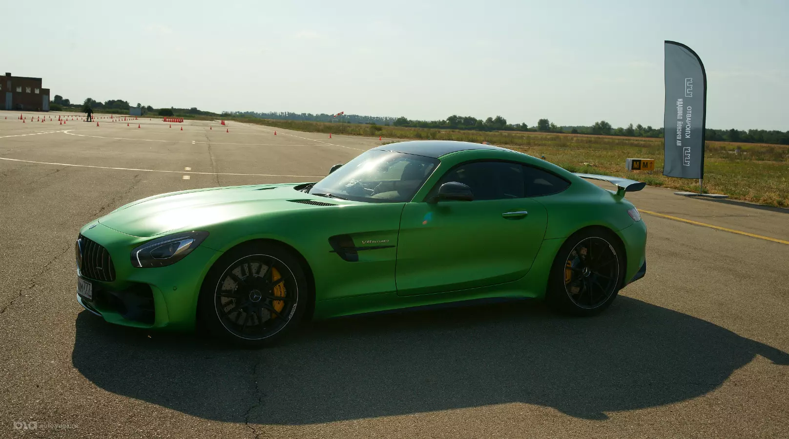 Mercedes-Benz AMG GT R © Фото Евгения Мельченко, Юга.ру Mercedes-Benz AMG GT R