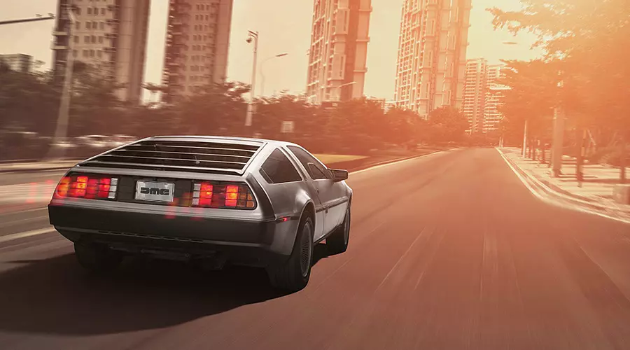 DeLorean DMC-12 &copy;&nbsp;Фото с официального ресурса delorean.com