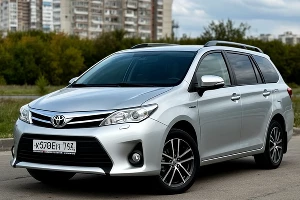 Toyota Corolla Fielder &copy;&nbsp;Фото: коллаж RuNews24.ru