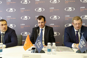 АвтоВАЗ. Ян Птачек (по центру) © Фото Евгения Мельченко, Юга.ру