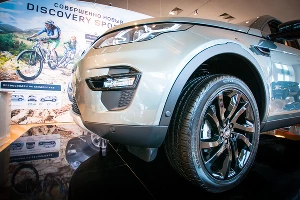 Премьерный показ совершенно нового DISCOVERY SPORT в "Юг-Авто" &copy;&nbsp;Елена Синеок, ЮГА.ру