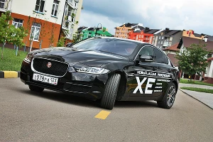 Jaguar XE. Компактный британский кот с резвым нравом &copy;&nbsp;Фото ЮГА.ру