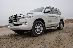 Тест-драйв нового Toyota Land Cruiser 200. В чем соль, брат &copy;&nbsp;Фото ЮГА.ру