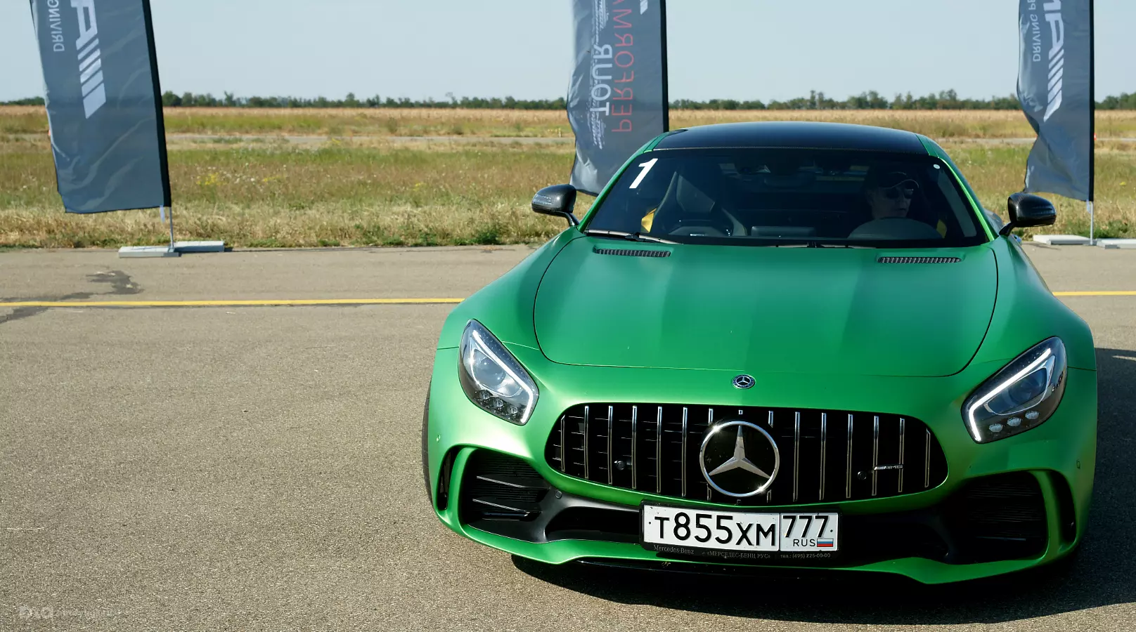 Mercedes-Benz AMG GT R © Фото Евгения Мельченко, Юга.ру Mercedes-Benz AMG GT R