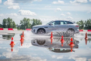 Компания Continental представила и испытала новую шину SportContact 6 &copy;&nbsp;Фото ЮГА.ру
