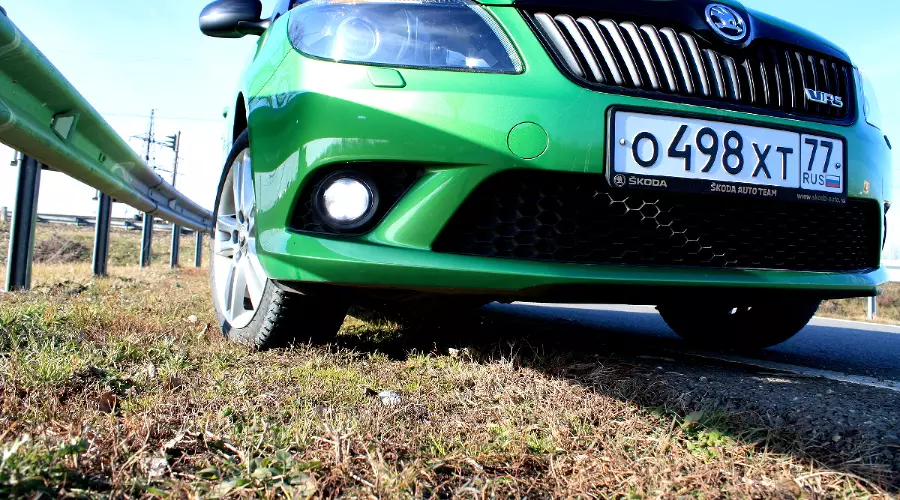 ŠKODA Fabia RS. Резвый чешский Hot-Hatch &copy;&nbsp;Фото ЮГА.ру