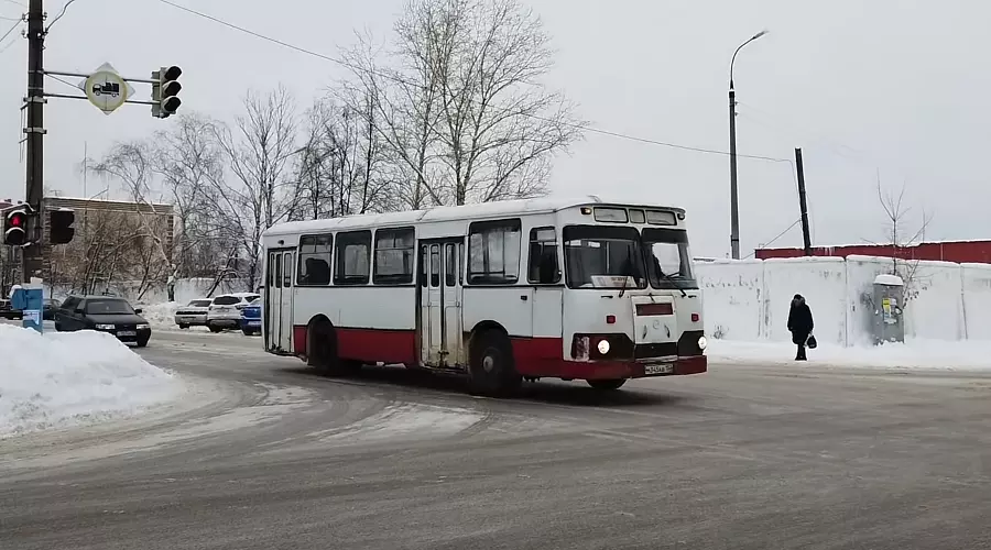 ЛиАЗ-667