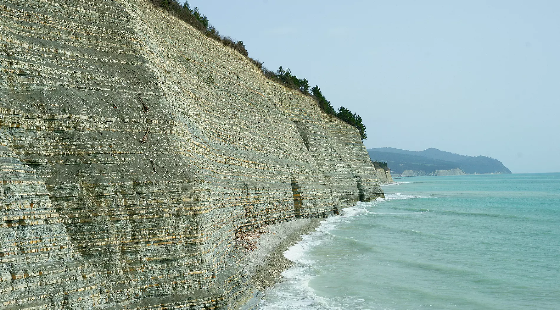 Черное море в районе пляжа Сосновка, Геленджик