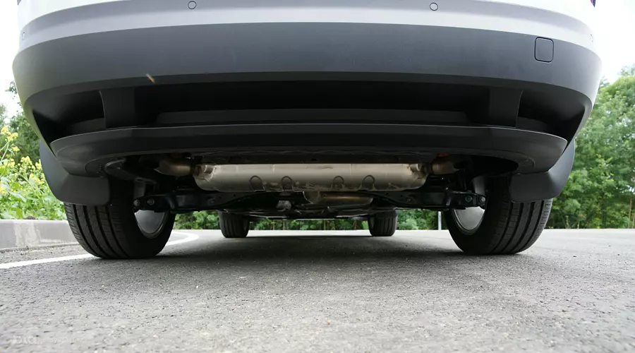 Два патрубка из одной баклуши. Однако...