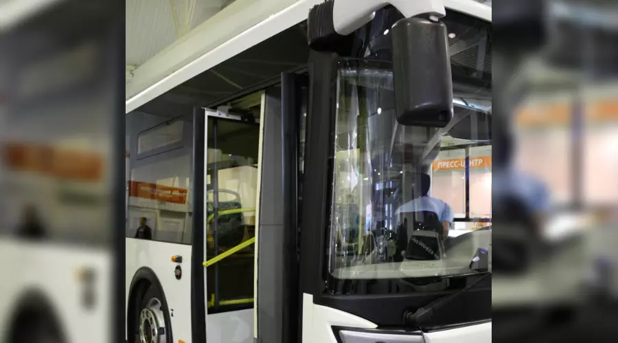 ЛИАЗ-5292.30 на выставке MOBI 2013 в Краснодаре &copy;&nbsp;Фото ЮГА.ру