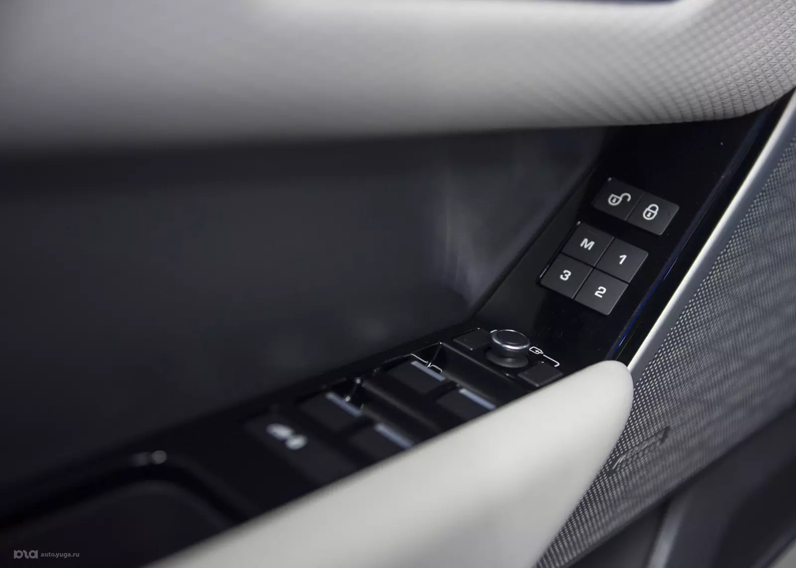 Салон Range Rover Velar