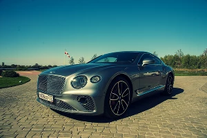 Новый Bentley Continental GT &copy;&nbsp;Фото Евгения Мельченко, Юга.ру