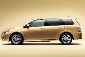 Toyota Corolla Fielder &copy;&nbsp;Toyota