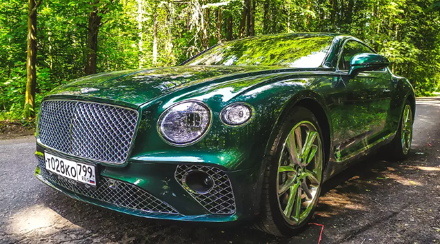 Bentley Continental GT &copy;&nbsp;Фото Евгения Мельченко, Юга.ру