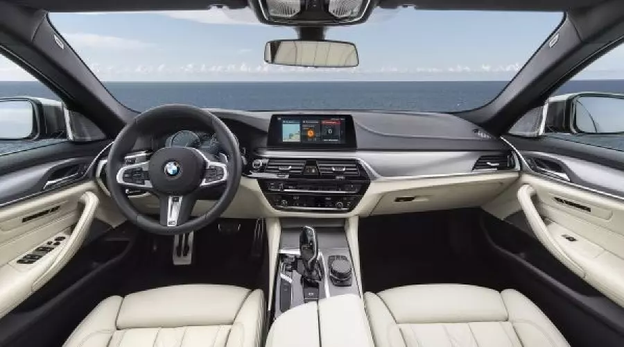 BMW представил новую версию «пятерки» M Performance &copy;&nbsp;Фото ЮГА.ру