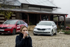 Skoda попала #точновяблочко &copy;&nbsp;Фото Евгения Мельченко, Юга.ру