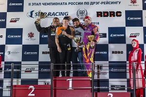 Второй этап чемпионата России по дрэг-рейсингу в Грозном &copy;&nbsp;Фото Евгения Мельченко, Юга.ру