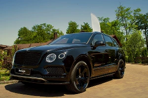 Кроссовер Bentley Bentayga &copy;&nbsp;Фото Евгения Мельченко, Юга.ру