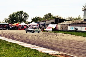 Чемпионат по дрифту "Drift Battle Series 2015". Первый этап в Усть-Лабинске &copy;&nbsp;Фото ЮГА.ру