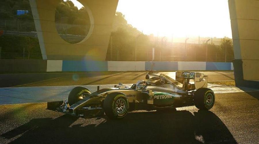 Формула-1. Новый сезон, новые надежды, новые технологии (фото DHL) © Фото ЮГА.ру