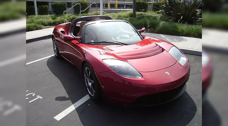 Tesla Roadster &copy;&nbsp;Фото ЮГА.ру