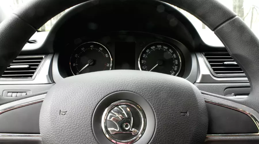 SKODA Rapid. Амбициозный игрок "бюджетного" сегмента &copy;&nbsp;Фото ЮГА.ру